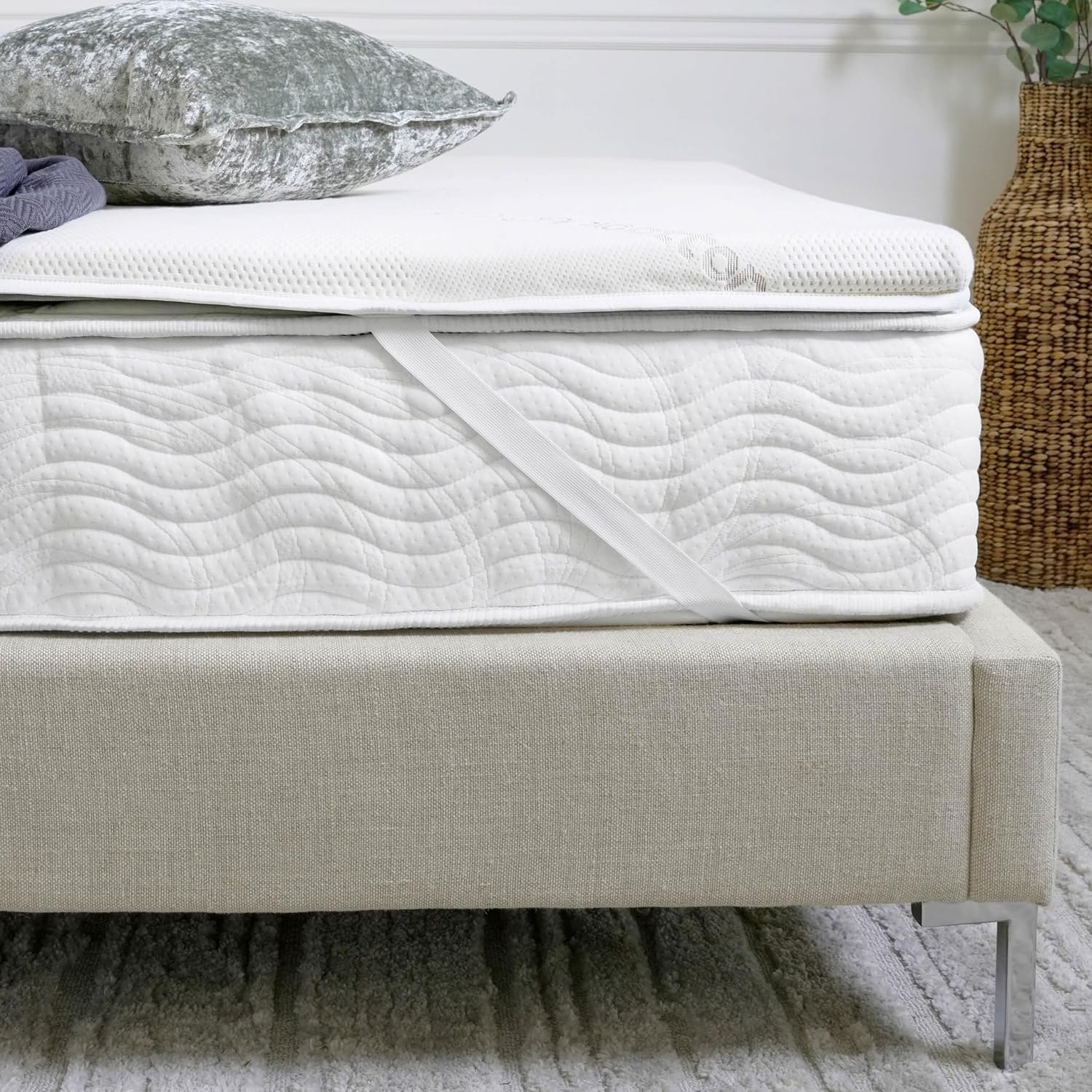 Saatva Natural Latex Premium Mattress Topper, 1.5″ of Hypoallergenic Foam
