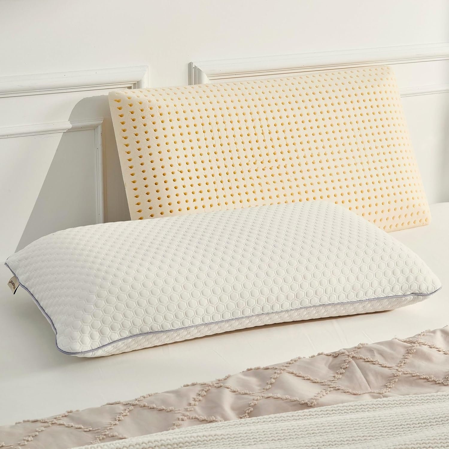 Latex Pillow Queen Size for Side & Back Sleepers, 100% Natural Talalay Latex, Medium Firm Neck & Shoulder Support, Pressure Relief, Dual-Layer Removable Cover, Oeko-TEX Certified